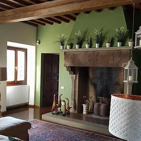 Ulivello Gospodarstwo wiejskie *